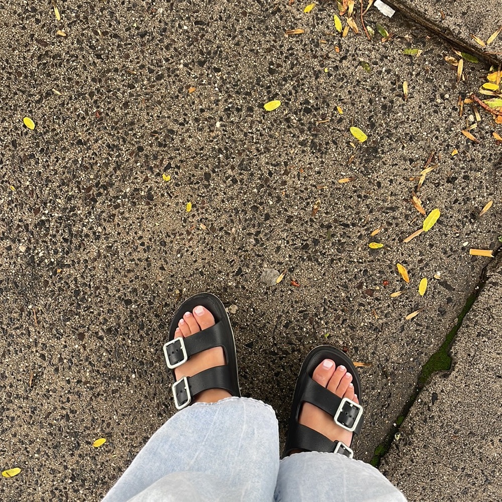 Jslides Black/White Simply Slides - image 1